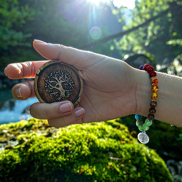 Bracelet "Seven Chakras" – with Tree of Life